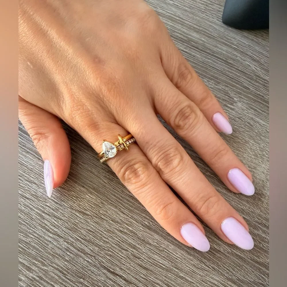 Elegant Gold Teardrop Ring N1178